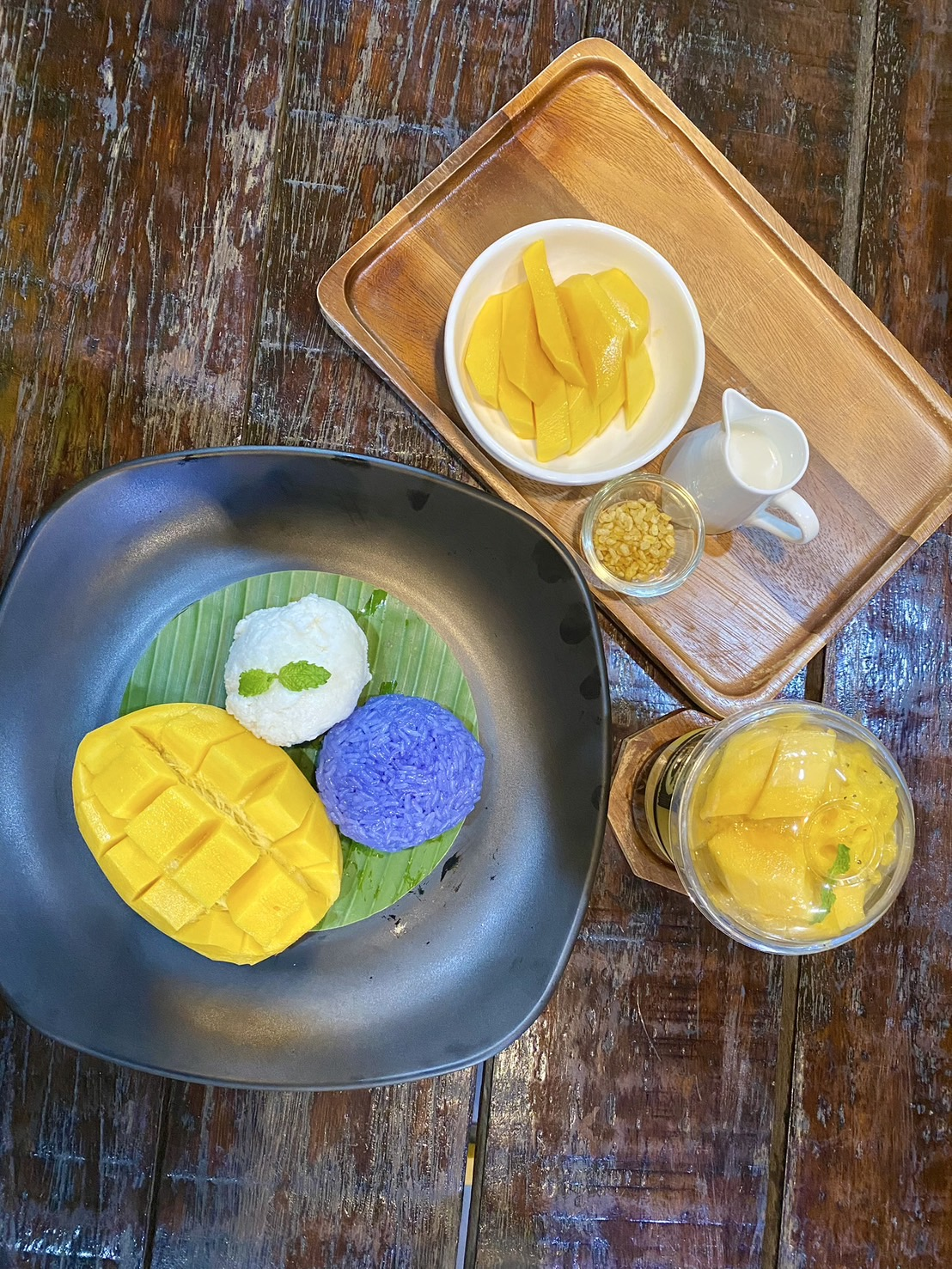 Mango and Sticky Rice Cafe at Mea Sai Thong